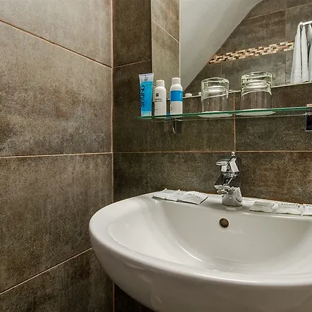 Pilime Hotel Parigi